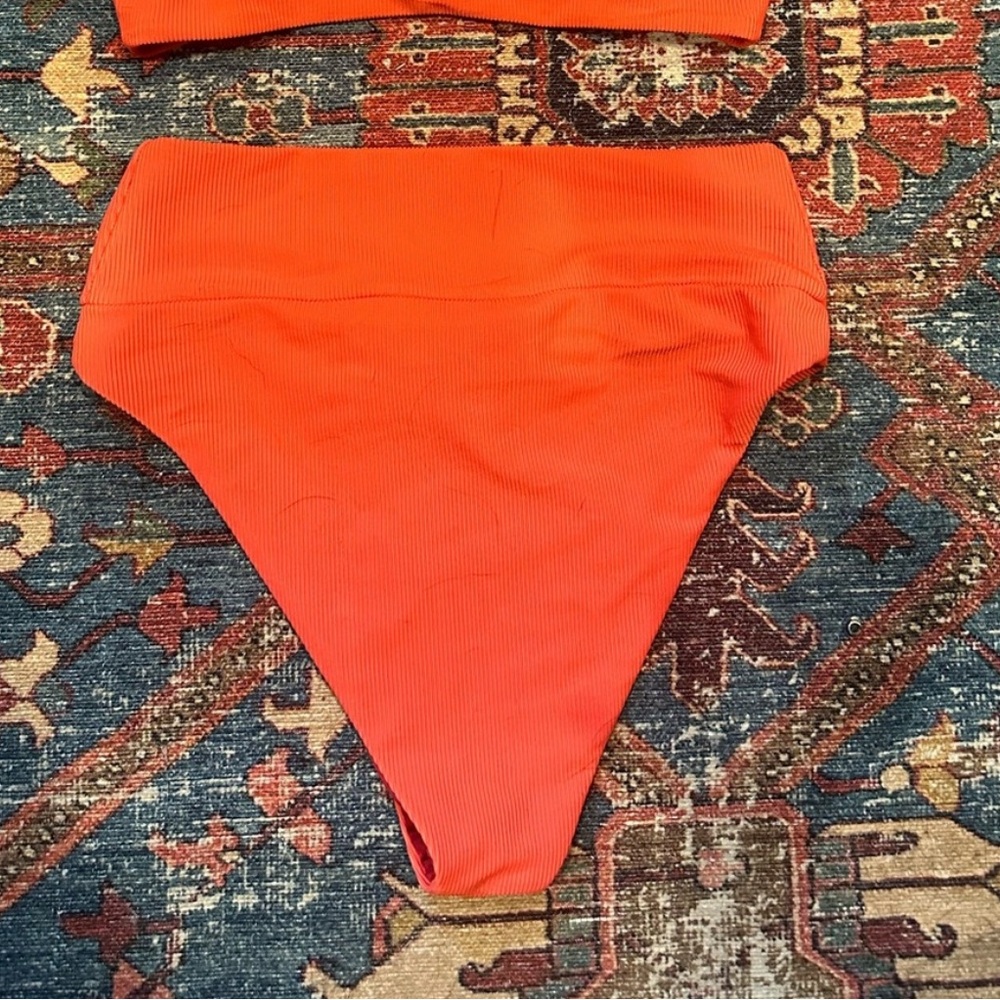 Beach Riot Red Bikini - size medium ❤️‍🔥 - Picture 6 of 6